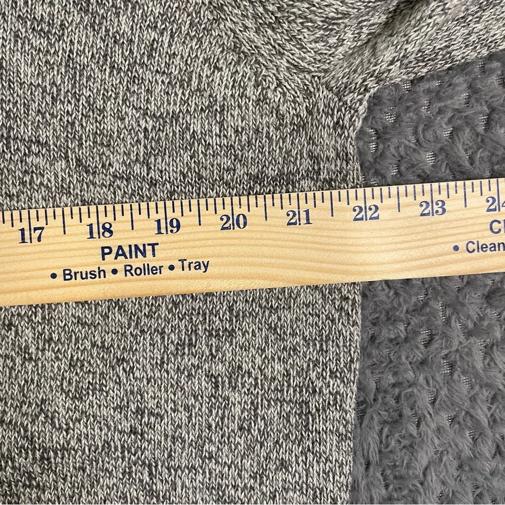 IZOD‎ Shawl Collar Men’s Beige Pullover Sweater Long Sleeve size Large Buttons - Picture 8 of 10